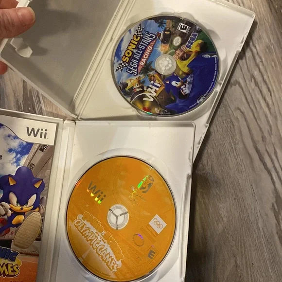Used Wii with Games and 3 controllers